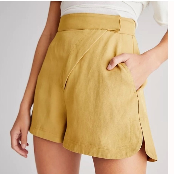 NWT ShonaJoy Free People Matilda Asymmetrical Linen Shorts in Cumin size US 4 - Picture 1 of 12